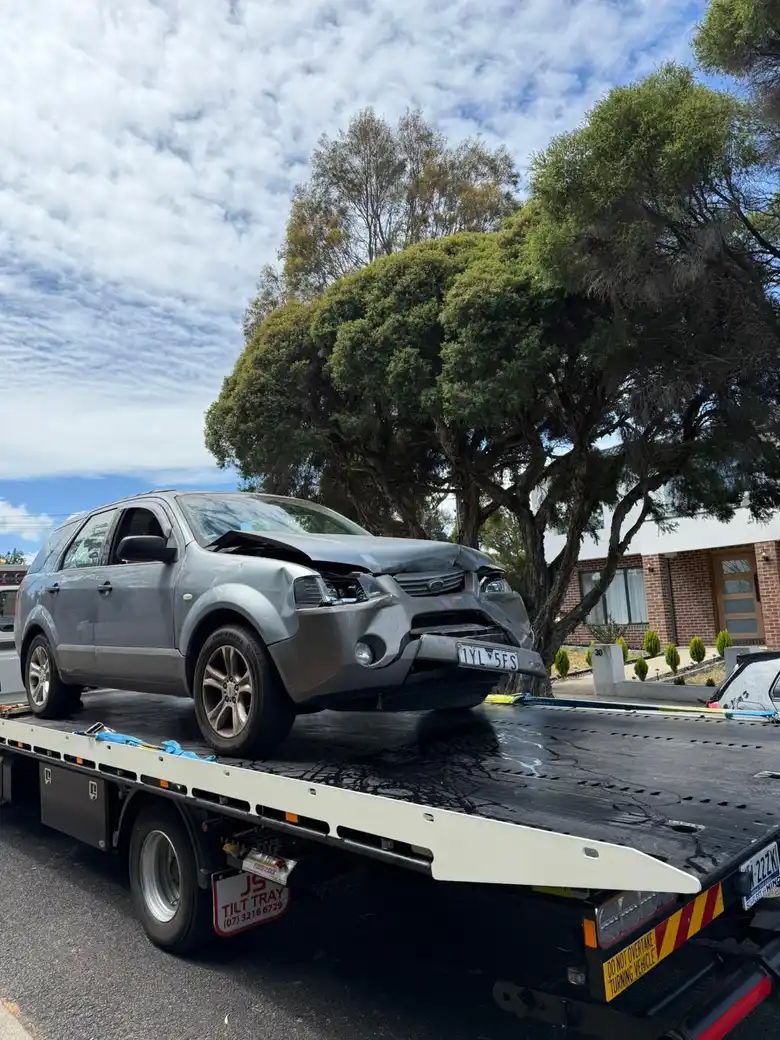 Boat and trailer towing service
